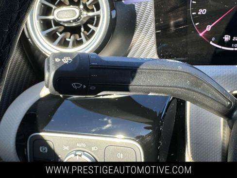 Used 2025 Mercedes-Benz CLA 250 4MATIC image 34