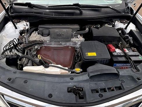 Used 2013 Toyota Camry LE image 10