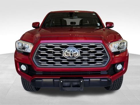 Used 2020 Toyota Tacoma TRD Off-Road w/ Technology Package AWD/4WD image 2