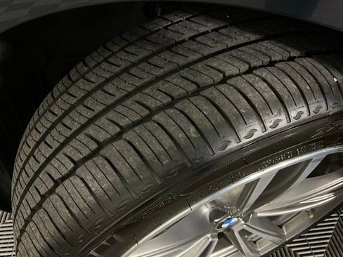 Used 2018 BMW 750i xDrive w/ Autobahn Package AWD/4WD image 43