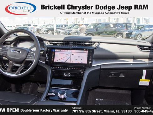 New 2026 Jeep Grand Cherokee L Limited AWD/4WD image 19