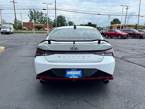 Used 2022 Hyundai Elantra N FWD image 6