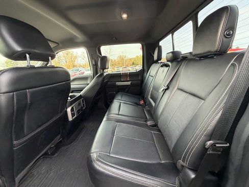 Used 2019 Ford F150 Lariat image 15