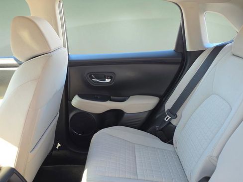 Used 2023 Honda HR-V LX image 16