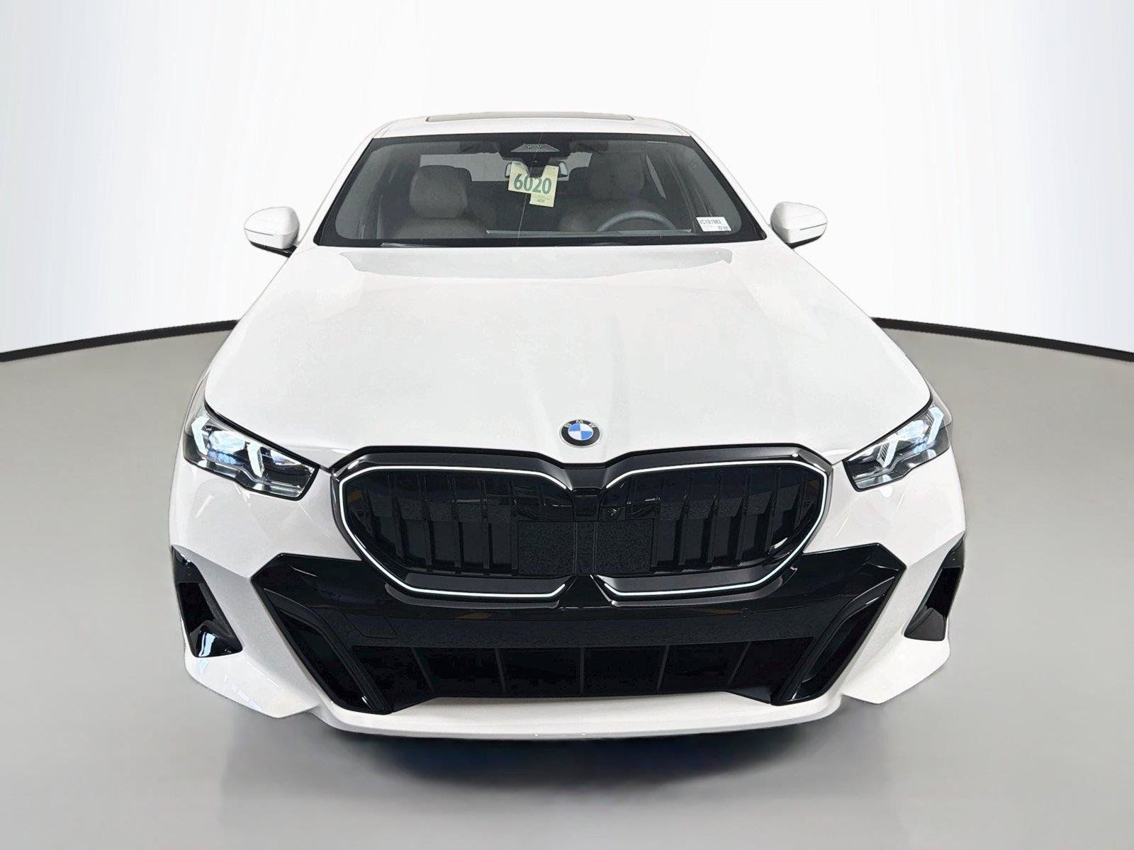New 2027 BMW 540i xDrive w/ M Sport Package AWD/4WD image 2