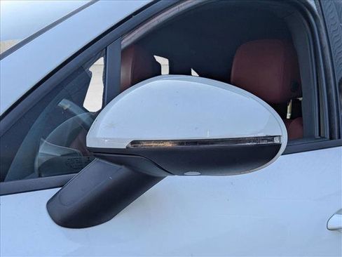 Used 2018 Porsche Macan image 10