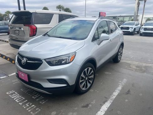 Used 2022 Buick Encore Preferred w/ Safety Package image 3
