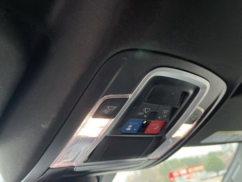 Used 2024 RAM 1500 Laramie image 32