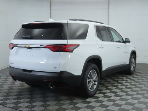 Used 2023 Chevrolet Traverse LT image 5