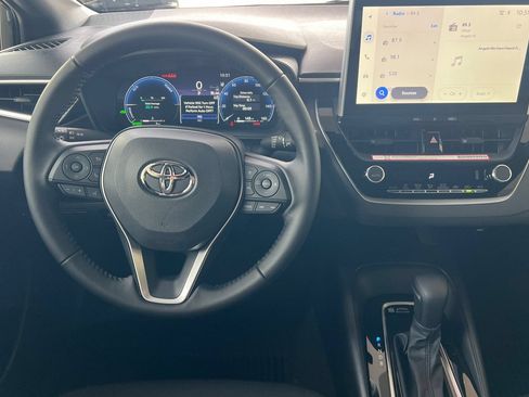 Certified 2026 Toyota Corolla SE w/ SE Premium Package FWD image 11