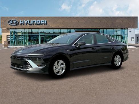 New 2025 Hyundai Sonata SE image 2