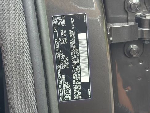 Used 2023 Volvo XC90 B6 Plus AWD/4WD image 34