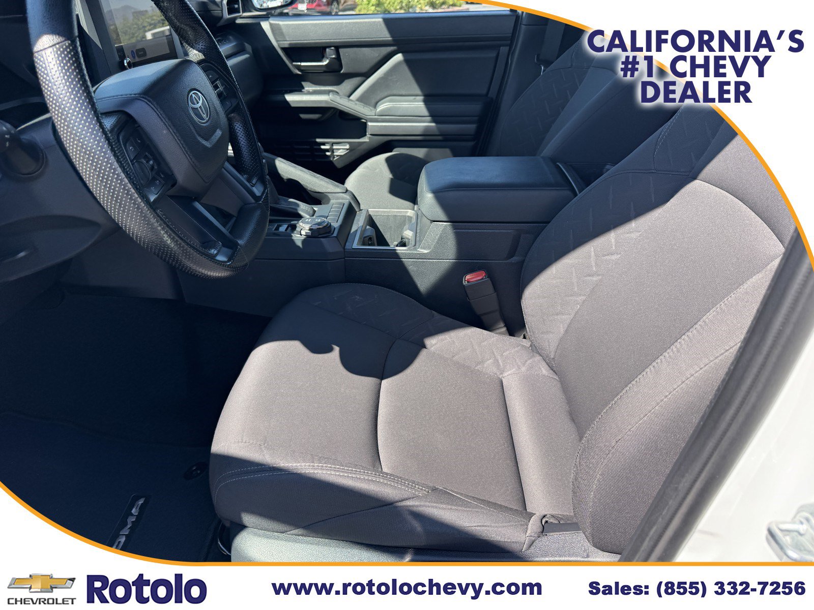 Used 2025 Toyota Tacoma SR5 AWD/4WD image 15