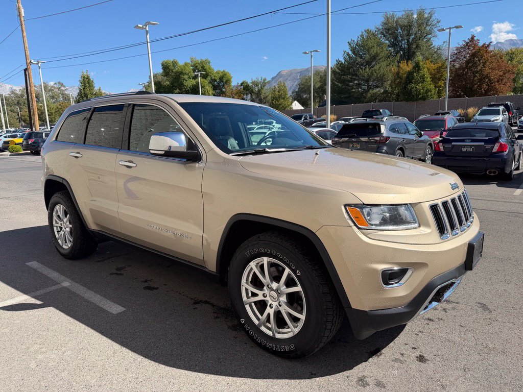 Used 2015 Jeep Grand Cherokee Limited w/ Trailer Tow Group IV AWD/4WD image 7