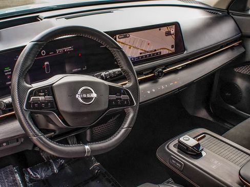 Used 2024 Nissan Ariya AWD image 15
