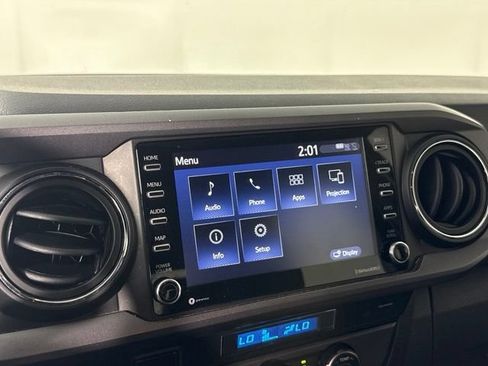 Used 2021 Toyota Tacoma TRD Off-Road w/ Technology Package AWD/4WD image 21