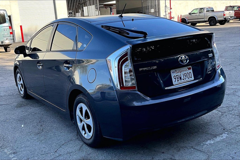 Used 2015 Toyota Prius Two FWD image 6