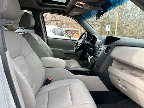 Used 2011 Honda Pilot EX-L image 25