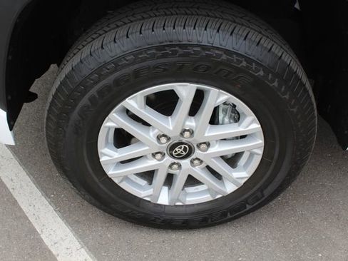 Certified 2025 Toyota Tundra SR5 AWD/4WD image 21