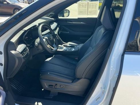 Certified 2026 INFINITI QX60 Sport w/ Dark Cargo Package AWD/4WD image 9