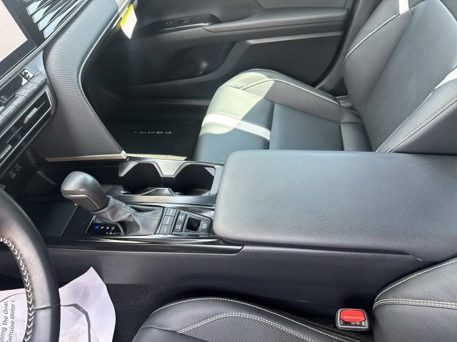 Used 2025 Toyota Camry SE w/ Multimedia Upgrade Package FWD image 22