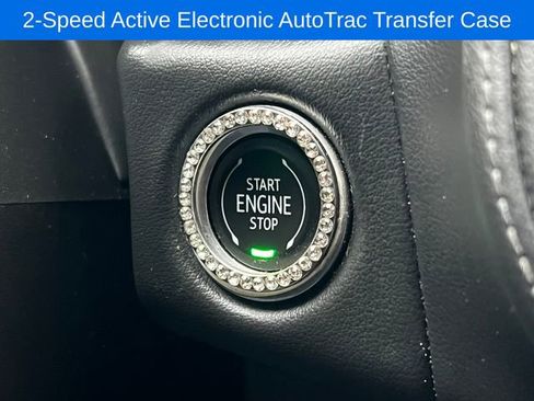 Used 2021 Chevrolet Suburban Z71 w/ Z71 Signature Package image 37