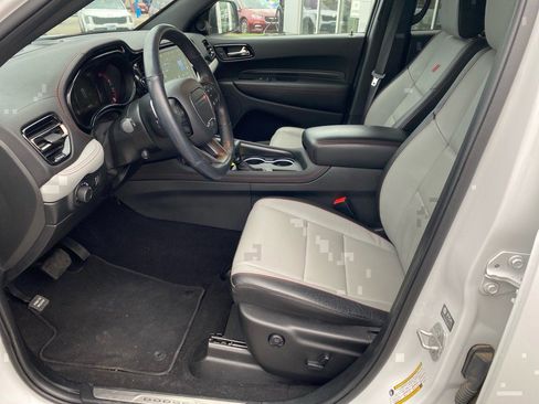 Used 2024 Dodge Durango GT image 9