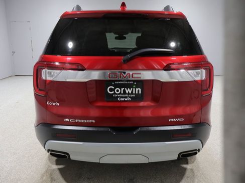 Used 2023 GMC Acadia SLT w/ Technology Package image 3