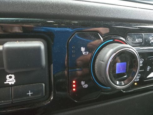 Used 2024 Chevrolet Silverado 2500 LT w/ Z71 Sport Edition image 25