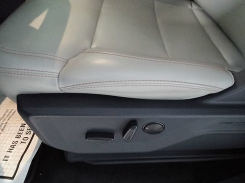 Used 2025 Ford Expedition Active RWD image 12