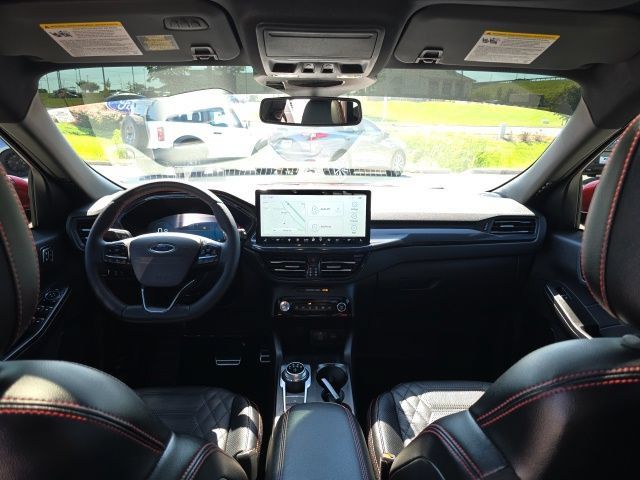 Used 2024 Ford Escape ST-Line Elite w/ Premium Technology Package AWD/4WD image 14