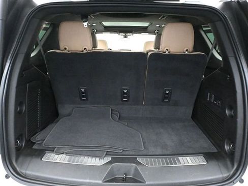 Used 2021 Chevrolet Tahoe Premier w/ Premium Package image 50