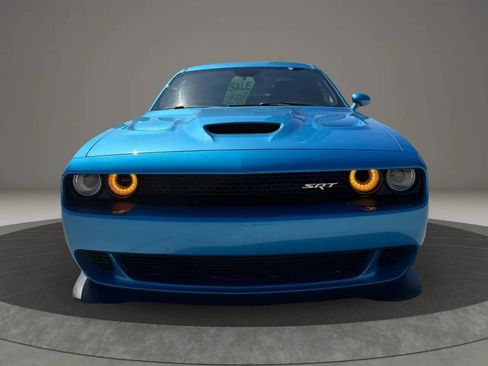 Used 2016 Dodge Challenger SRT Hellcat RWD image 6