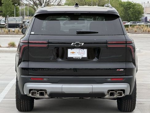 New 2026 Chevrolet Traverse Z71 w/ Enhanced Driving Package image 5