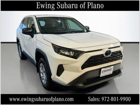 Used 2022 Toyota RAV4 LE FWD image 1