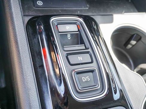 Used 2023 Honda Pilot Touring image 22