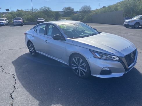 Used 2022 Nissan Altima 2.5 SR AWD/4WD image 5
