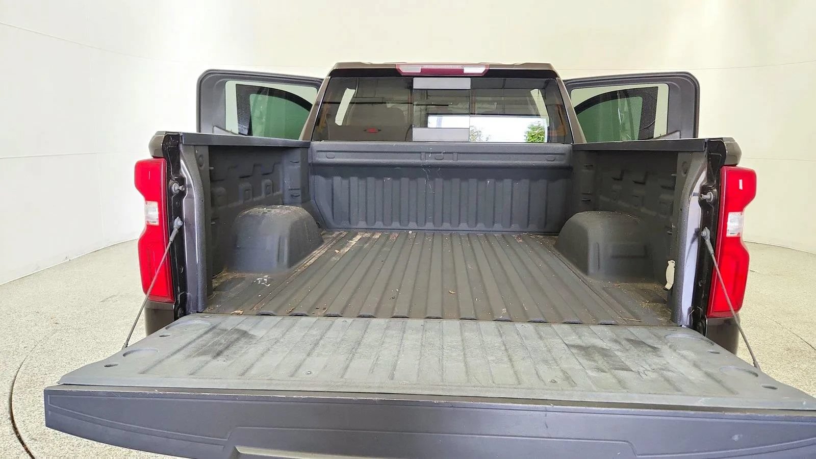 Used 2019 Chevrolet Silverado 1500 LTZ w/ LTZ Texas Edition RWD image 39