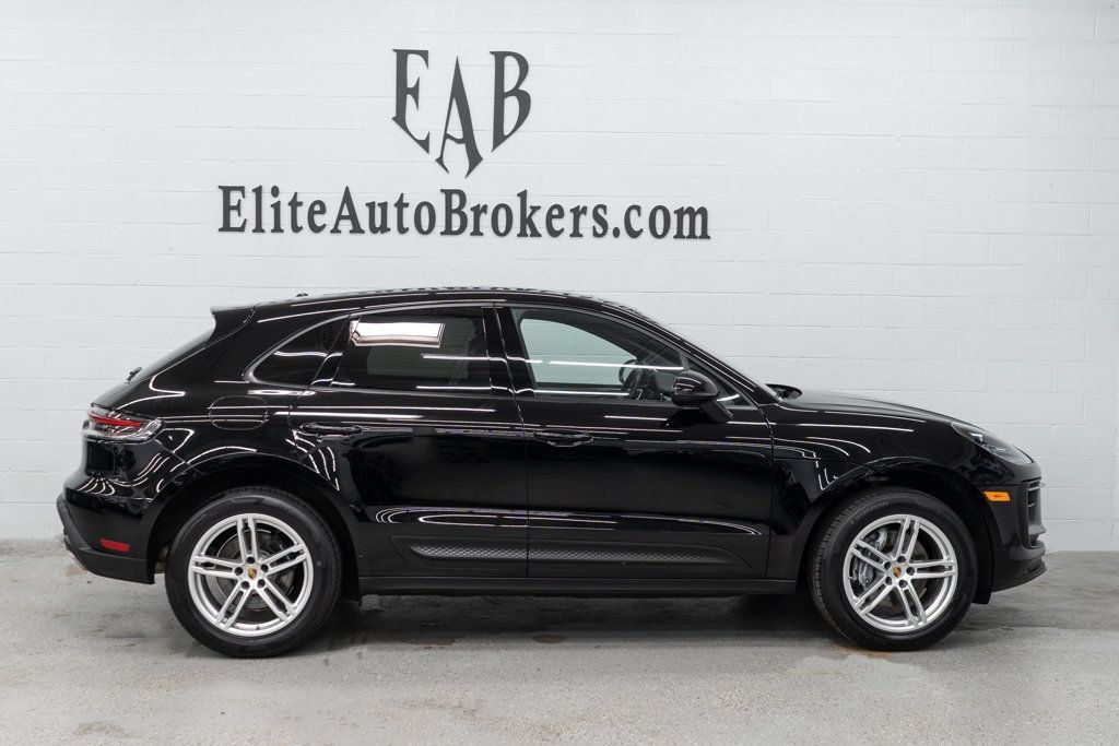 Used 2024 Porsche Macan AWD/4WD image 5