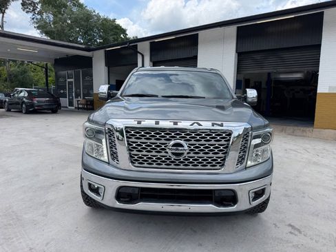 Used 2017 Nissan Titan SL w/ SL Towing Convenience Package RWD image 20