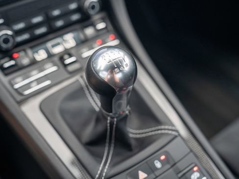 Certified 2018 Porsche 911 GT3 RWD image 25