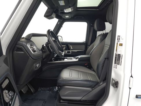 Used 2025 Mercedes-Benz G 580 w/ EQ Technology image 8
