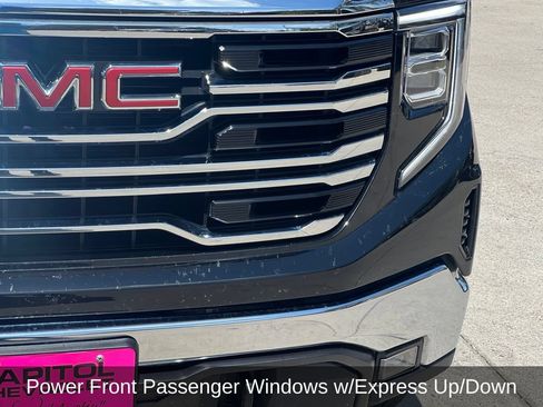 Used 2025 GMC Sierra 1500 SLT AWD/4WD image 10