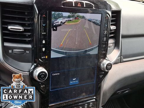 Used 2024 RAM 1500 Big Horn AWD/4WD image 18