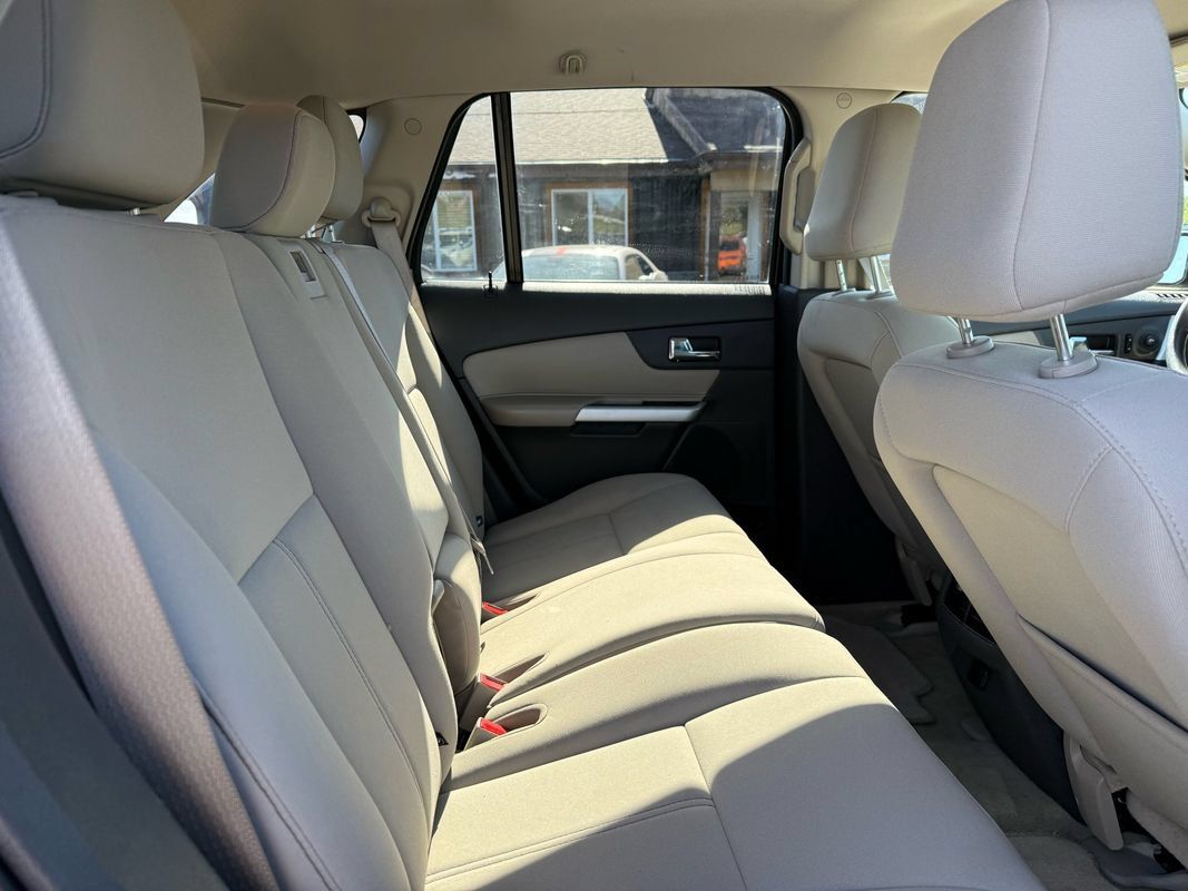 Used 2011 Ford Edge SE w/ 101A Rapid Spec Order Code FWD image 21