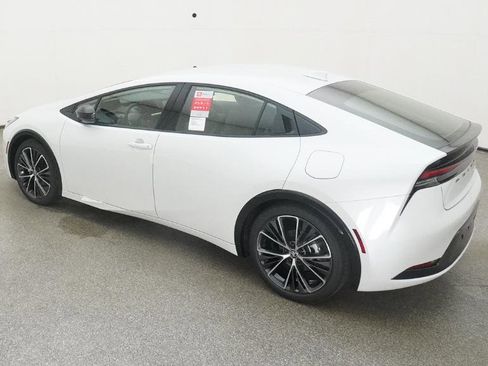 New 2025 Toyota Prius XLE image 11