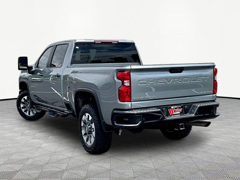 Used 2024 Chevrolet Silverado 2500 Custom w/ Custom Value Package AWD/4WD image 4