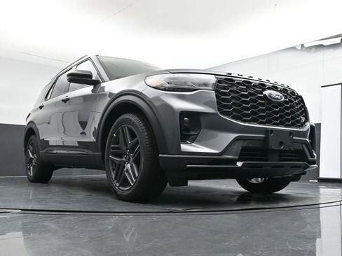 New 2026 Ford Explorer ST w/ Sun And Sound Package image 24