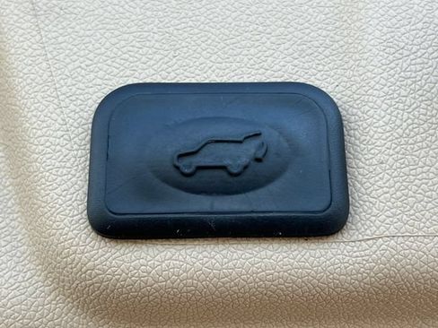 Used 2012 Buick Enclave Leather FWD image 35