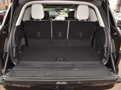 New 2026 Lincoln Navigator Reserve AWD/4WD image 39